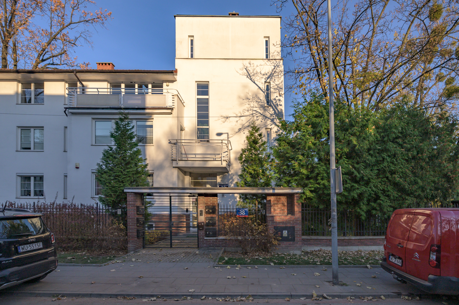 Zdjęcie architektury budynku Budynek mieszkalny